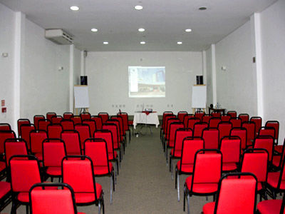 Delcas Hotel 3*